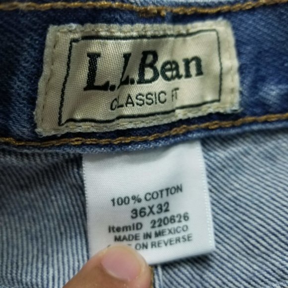 L.L Bean Classic Fit Blue Jeans - 36x30 - Picture 12 of 12